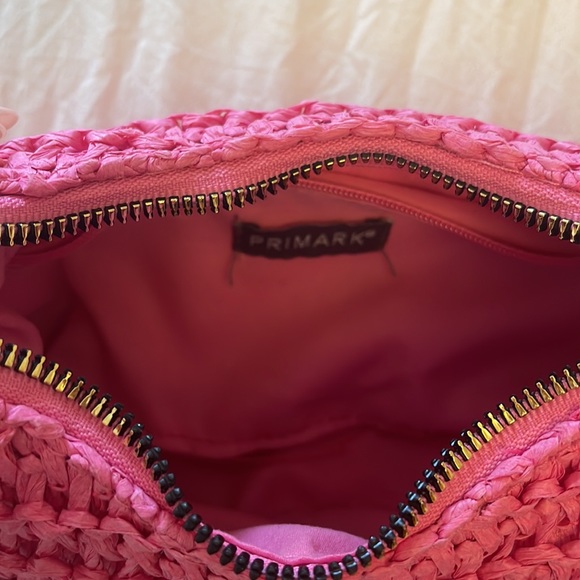 Pink Purse - Picture 4 of 4